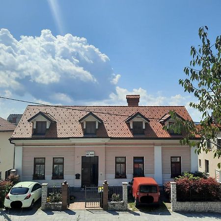 Rooms Cehovin Postojna Bagian luar foto