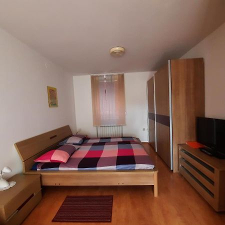 Rooms Cehovin Postojna Bagian luar foto