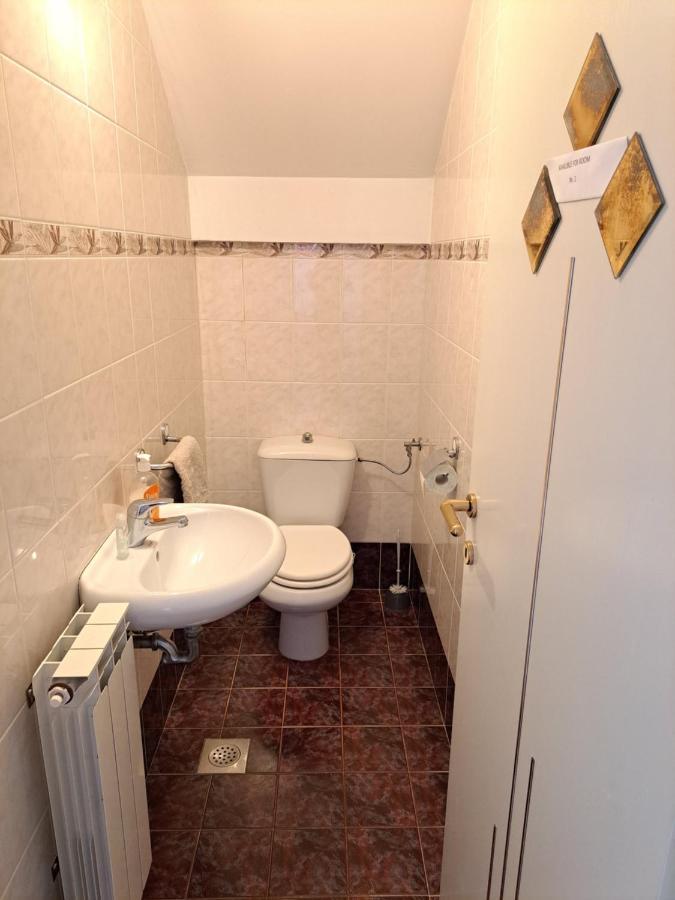 Rooms Cehovin Postojna Bagian luar foto